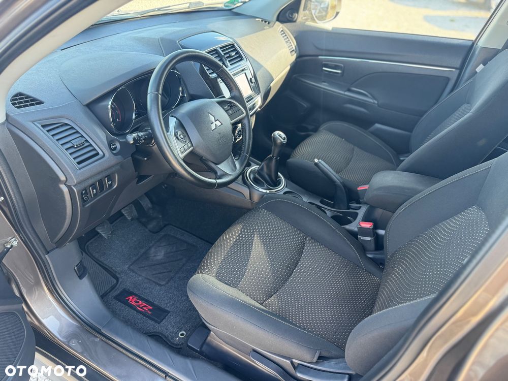 Mitsubishi ASX 1.6 2WD Plus - 15