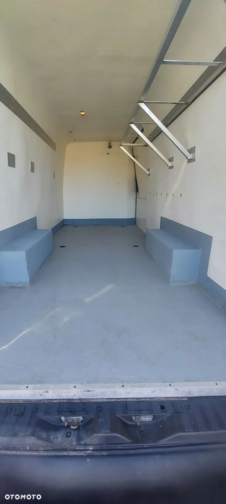 Mercedes-Benz Sprinter - 7