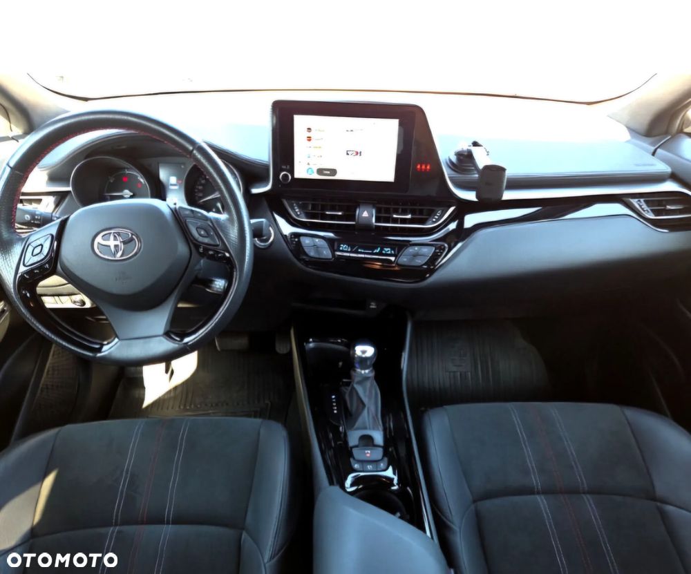 Toyota C-HR - 12