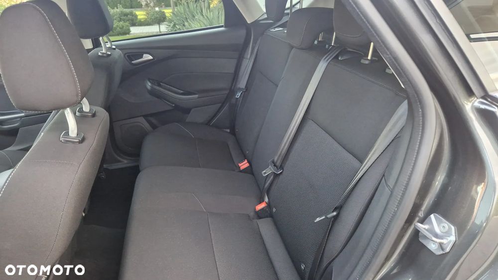 Ford Focus 1.5 EcoBlue Start-Stopp-System TITANIUM - 25