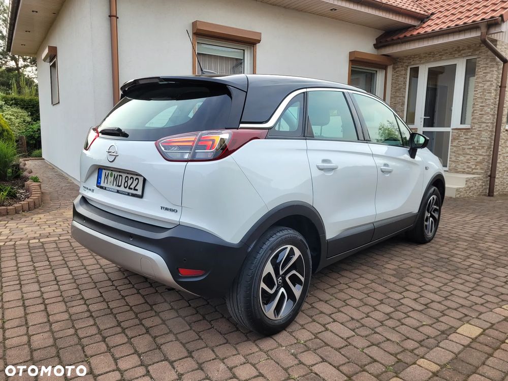Opel Crossland X 1.2 T Design Line S&S - 9