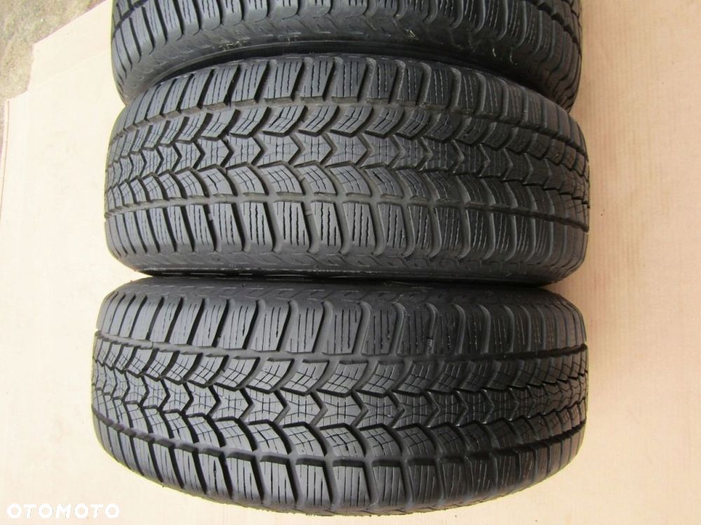 4x Felgi Koła 16 Dacia Duster OE I II / 6,5j 5x114,3 ET50 Opony 215/65 - 9