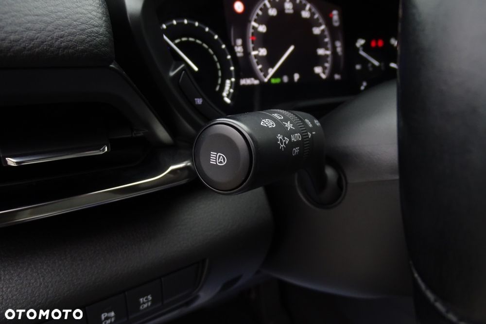 Mazda MX-30 e-SKYACTIV MAKOTO - 28