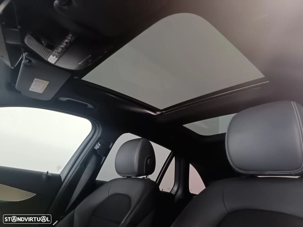 Mercedes-Benz GLC 300 de 4Matic 9G-TRONIC - 27
