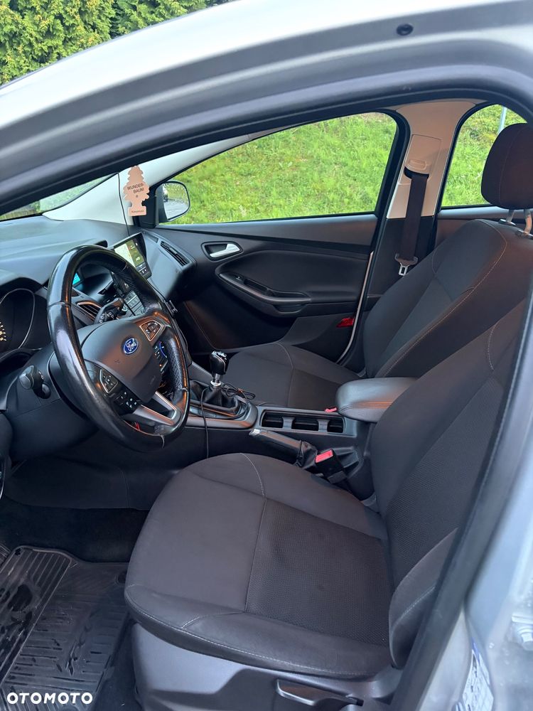 Ford Focus 1.5 TDCi Trend Sport ASS - 6