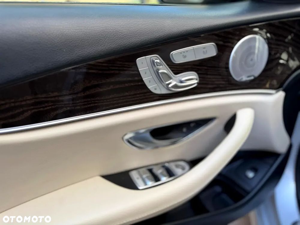 Mercedes-Benz Klasa E 300 9G-TRONIC Night Edition - 11