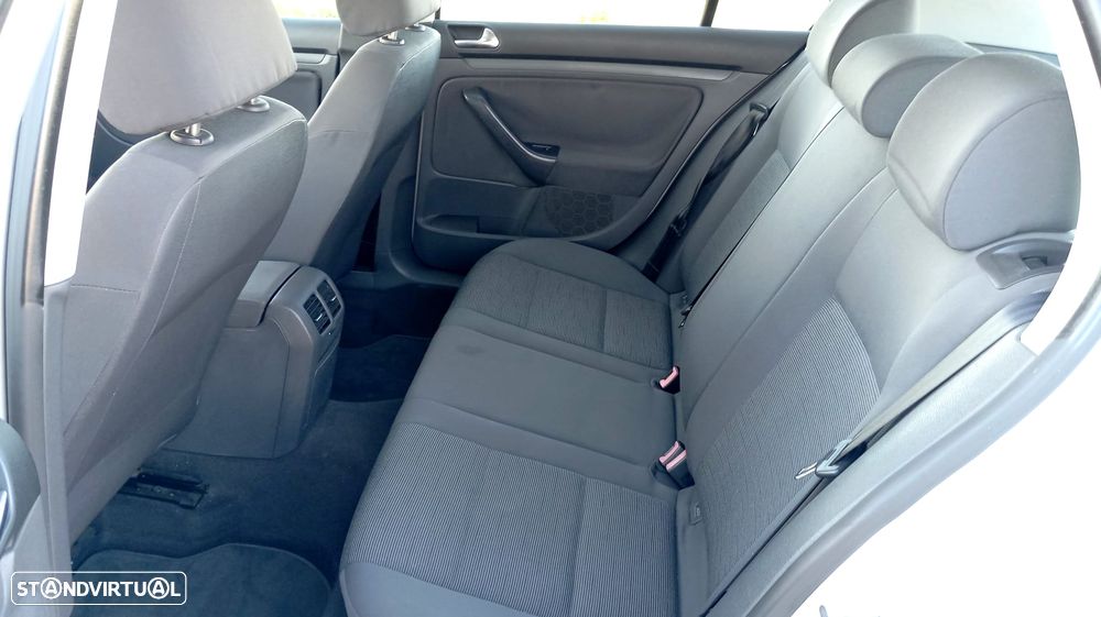 VW Golf 1.4 FSi Confortline - 14