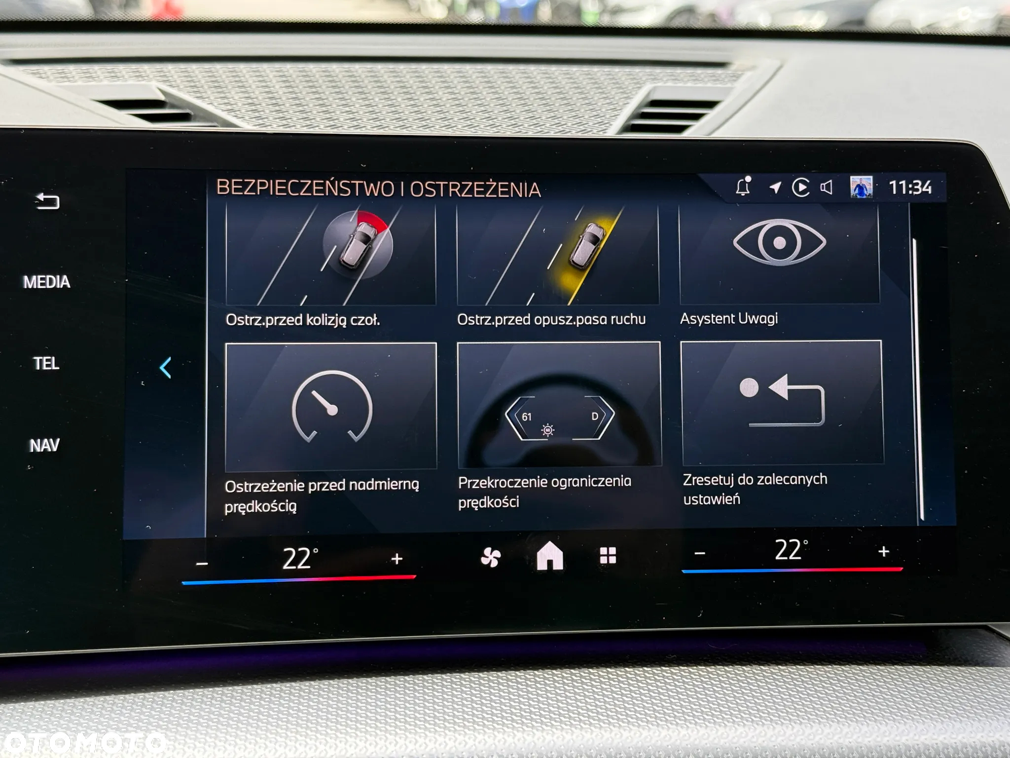 BMW iX1 eDrive20 66.5kWh M Sport - 34