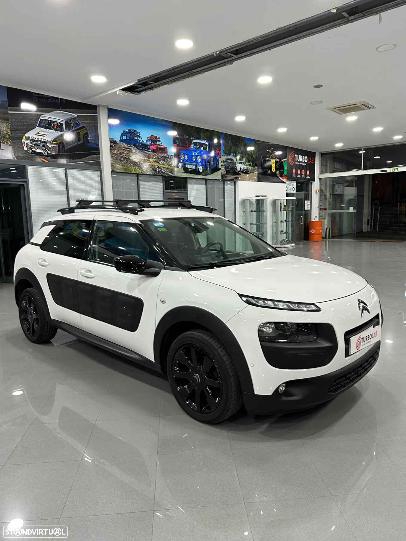 Citroën C4 Cactus 1.2 PureTech Shine Ed.Moonlight - 2