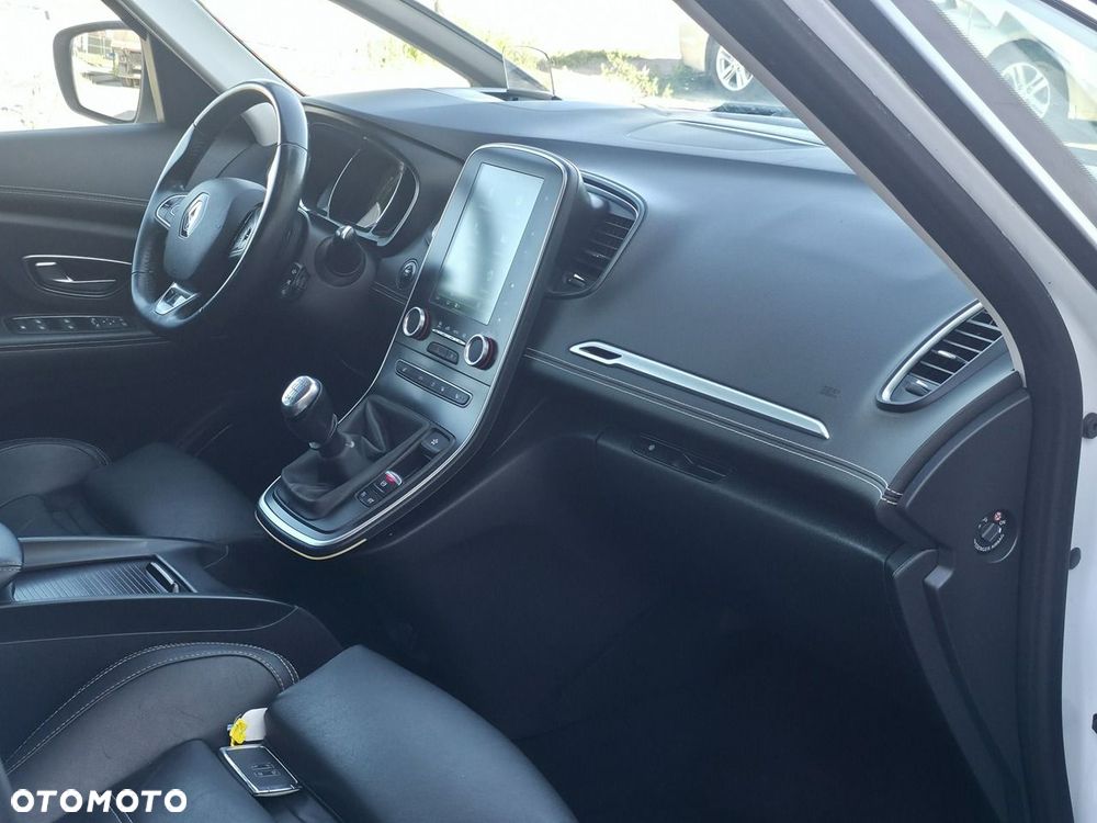 Renault Scenic - 10