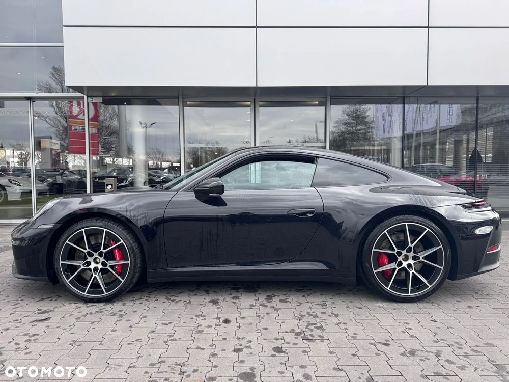 Porsche 911 Carrera S - 4