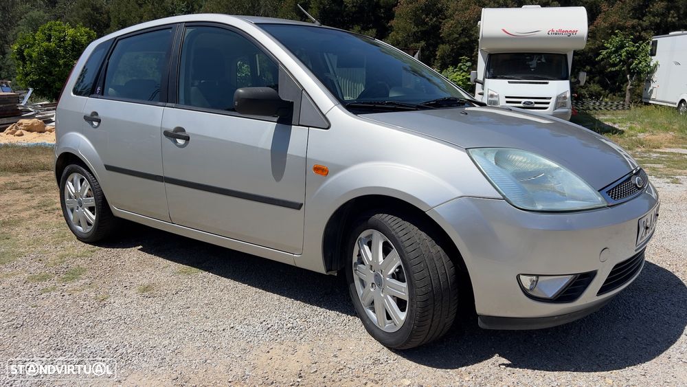 Ford Fiesta 1.25 Ghia - 3