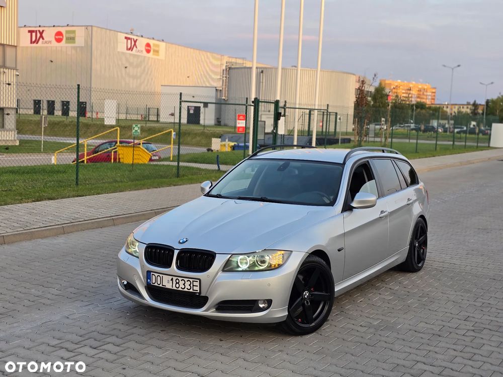 BMW Seria 3 318d - 1