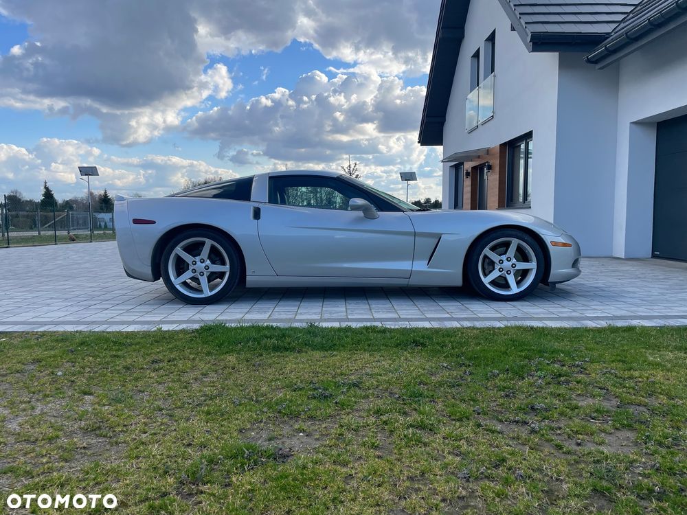 Chevrolet Corvette - 3