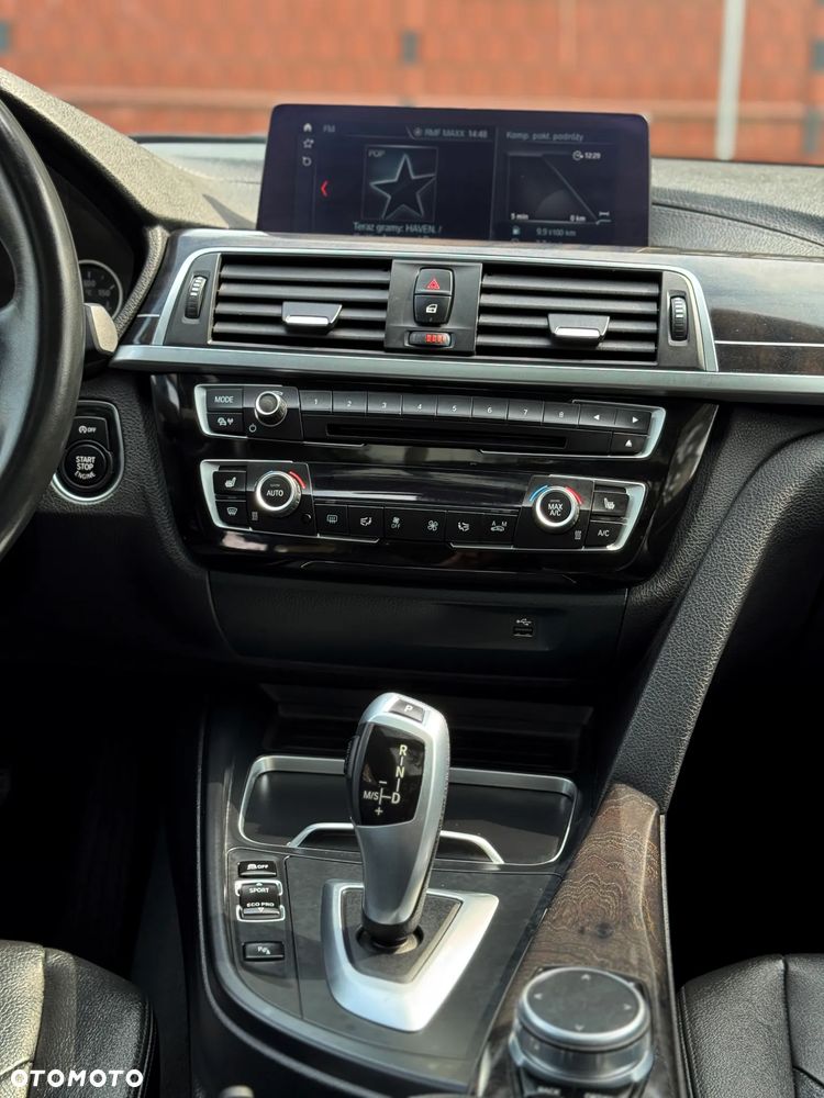 BMW Seria 3 320d xDrive Edition Luxury Line Purity - 31