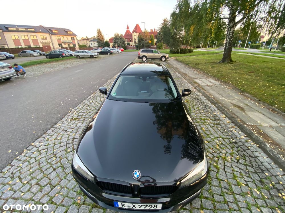 BMW Seria 5 530d Touring - 33