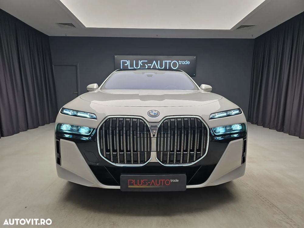 BMW 7 Series 2024 photo 3
