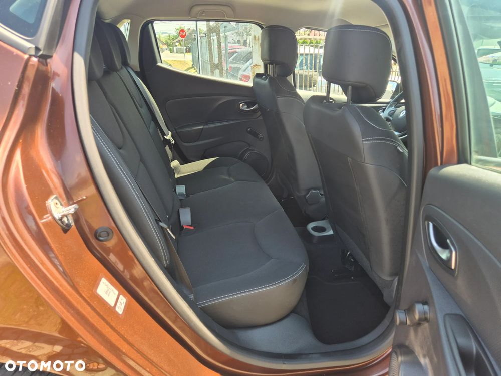 Renault Clio 1.2 16V 75 Authentique - 12