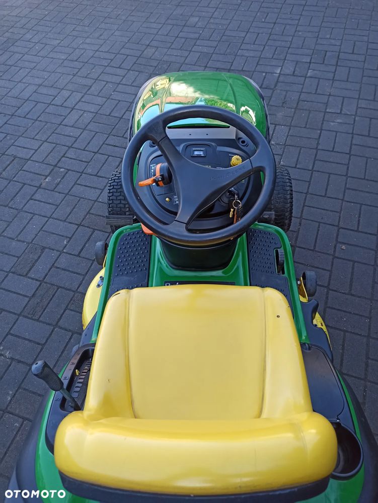 John Deere X155R - 4