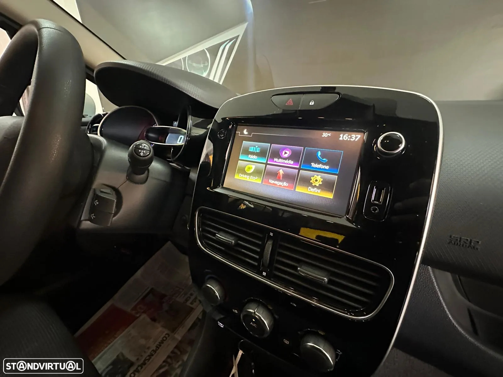 Renault Clio Sport Tourer 0.9 TCe Zen - 9