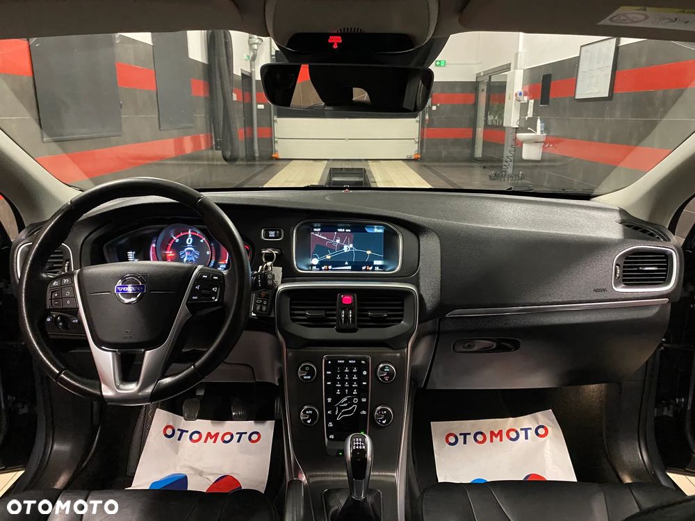 Volvo V40 D2 Linje You - 15