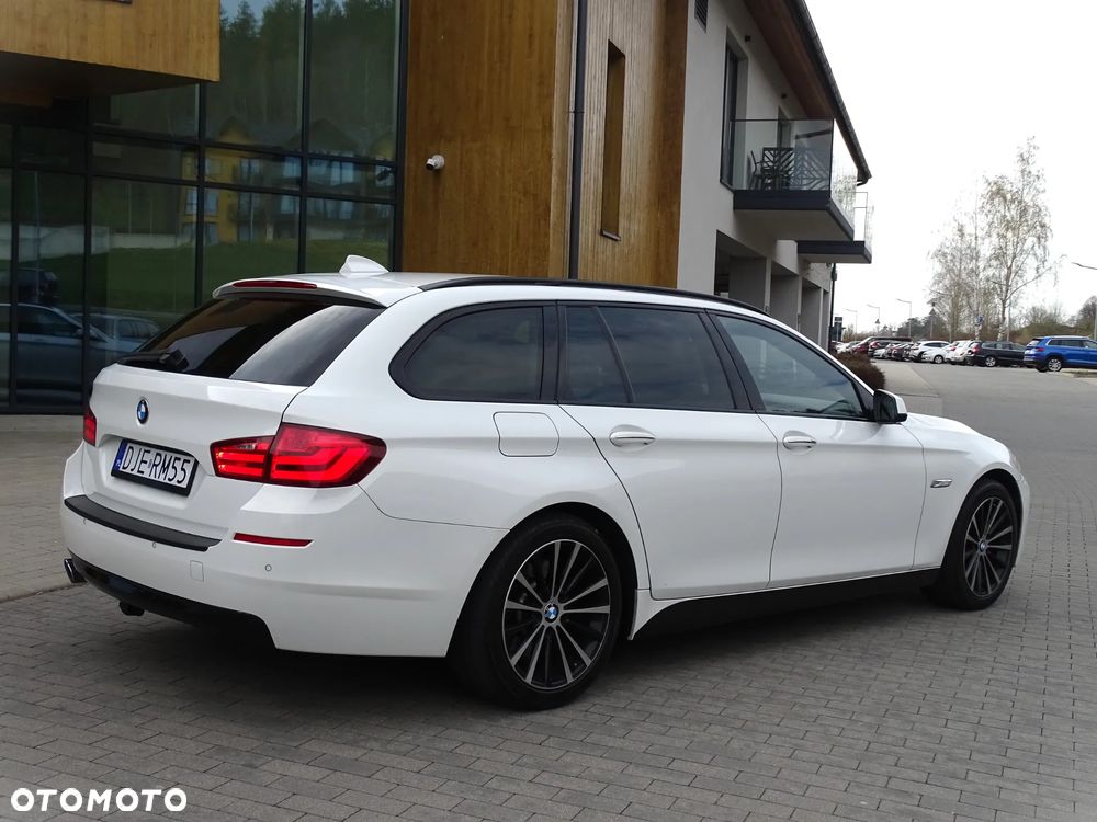 BMW Seria 5 530d xDrive Sport-Aut Luxury Line - 1