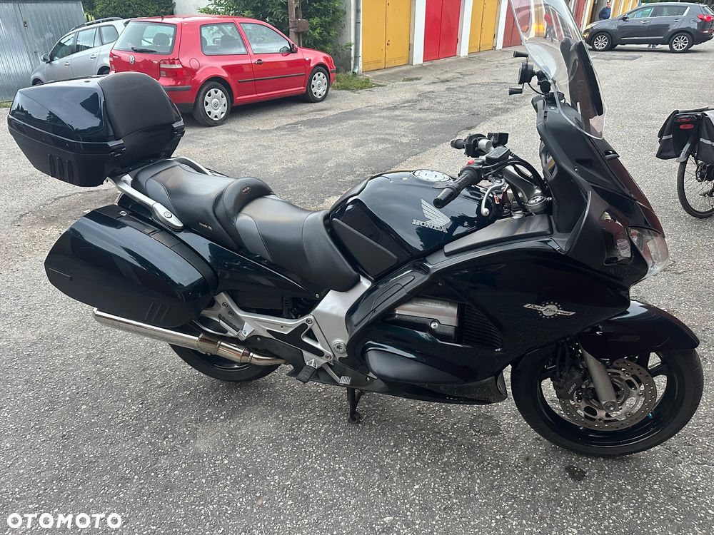 Honda ST - 1