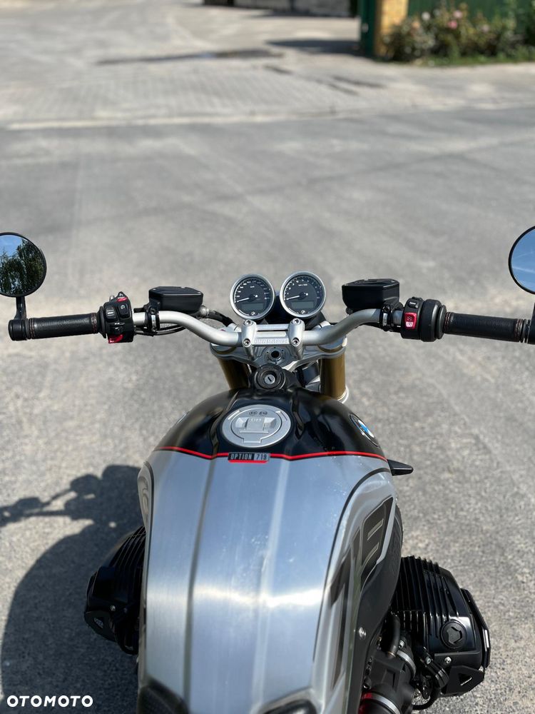 BMW R - 8
