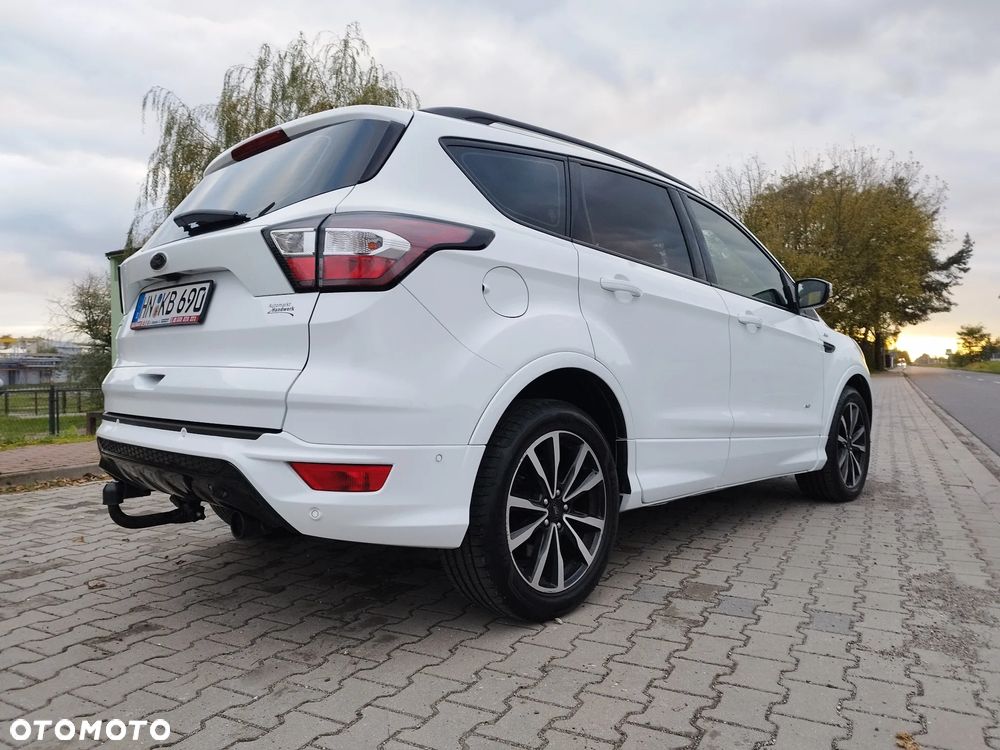 Ford Kuga 2.0 TDCi 4x4 ST-Line - 4