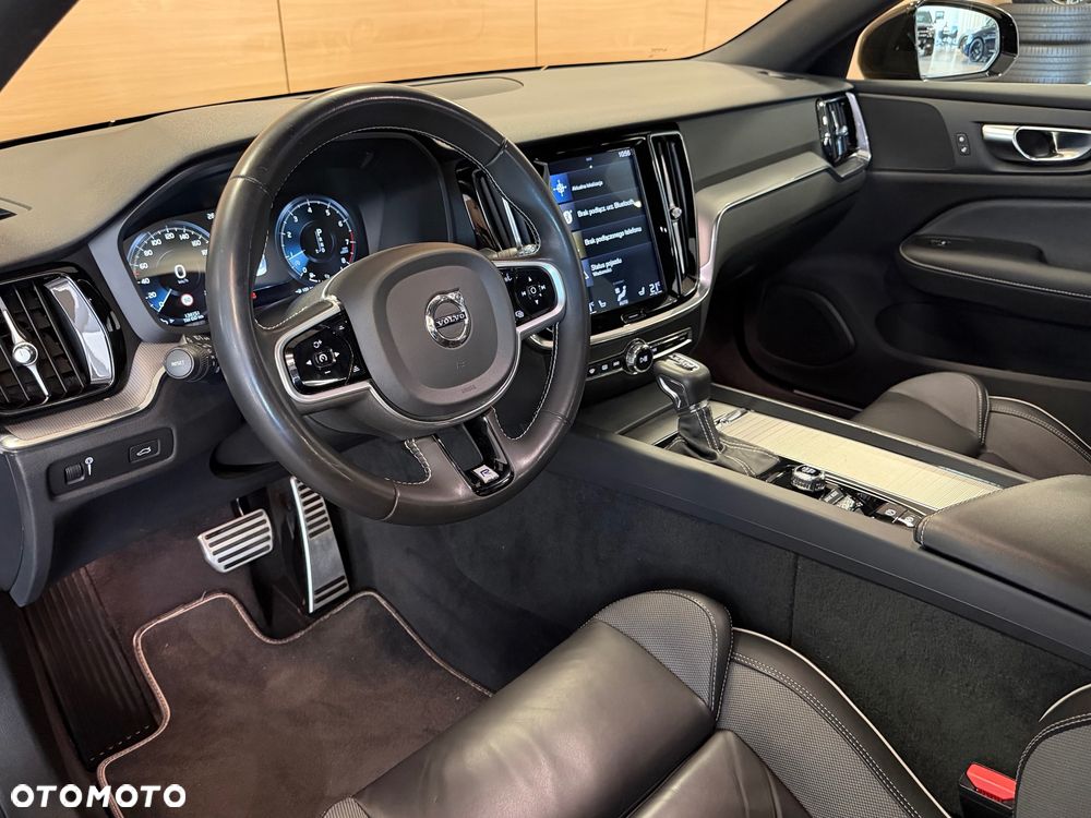 Volvo S60 T4 R-Design - 13