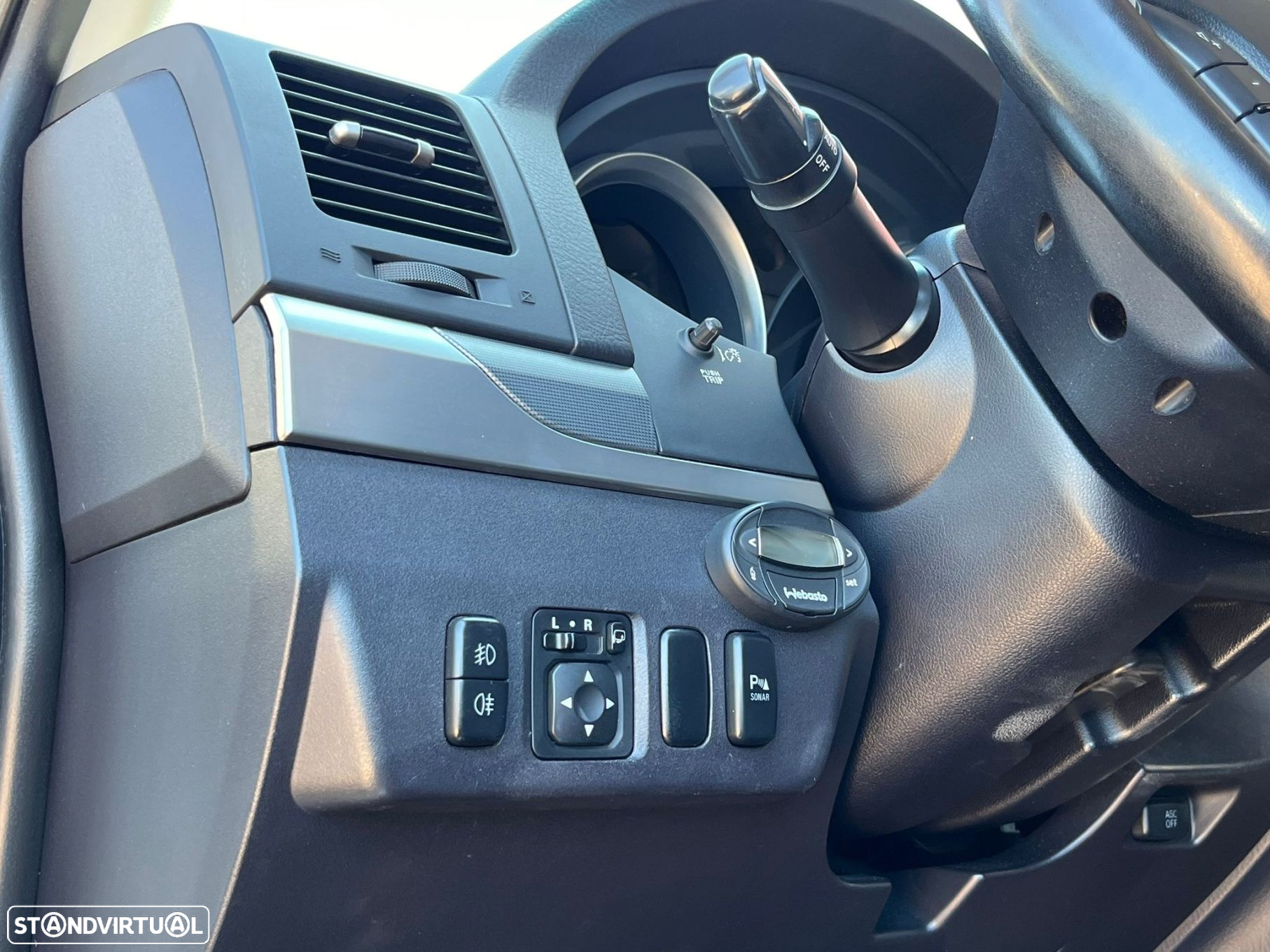 Mitsubishi Pajero - 17