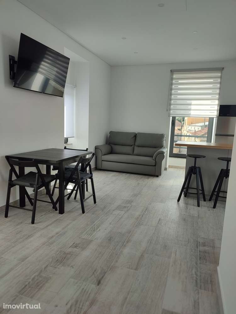 ANDAR MORADIA T2 EM ZONA TRANQUILA - Grande imagem: 2/11