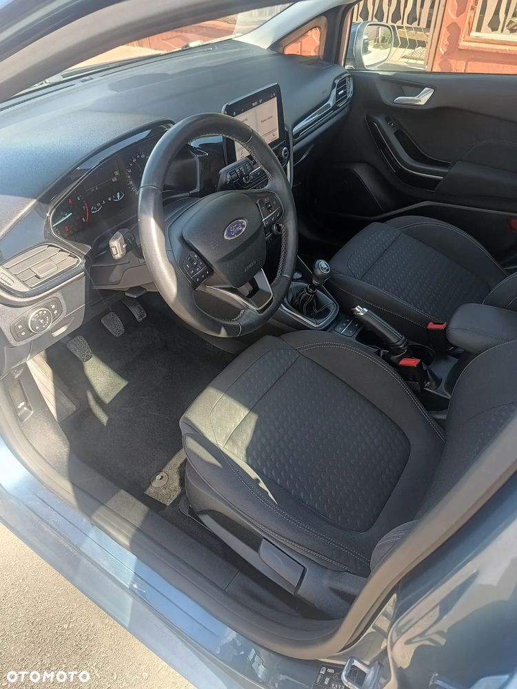 Ford Fiesta 1.0 EcoBoost Hybrid S&S TITANIUM X - 31