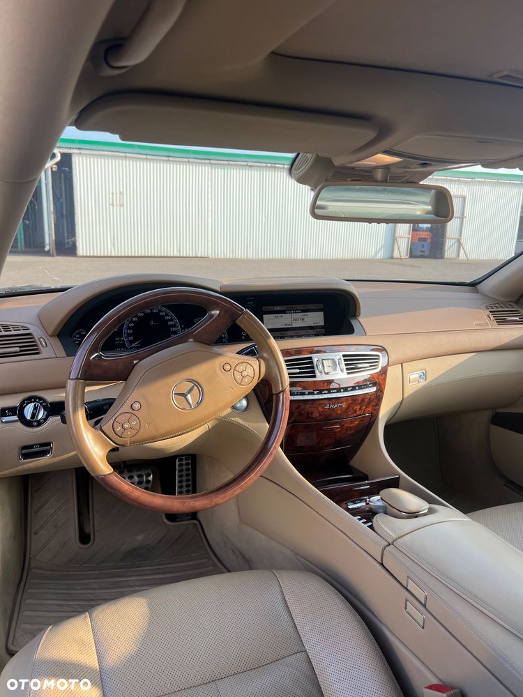 Mercedes-Benz CL 500 4-Matic BlueEff - 11