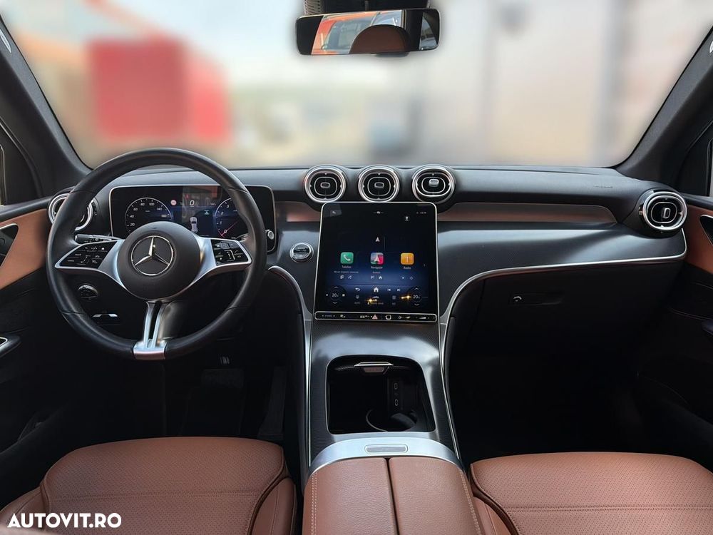Mercedes-Benz GLC - 12