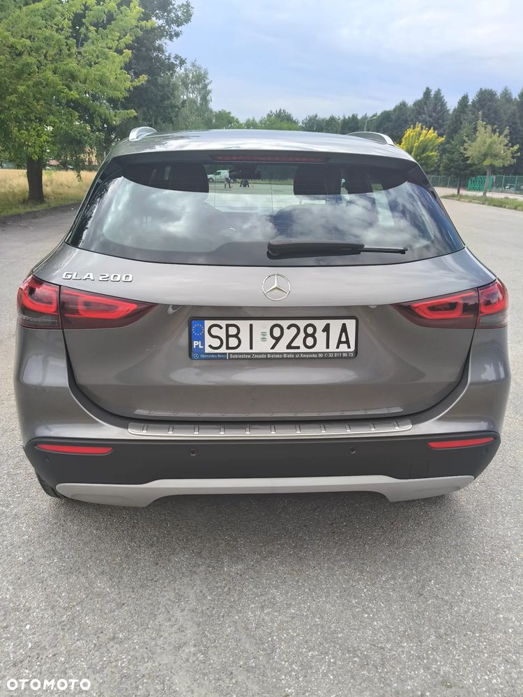 Mercedes-Benz GLA 200 Style - 2