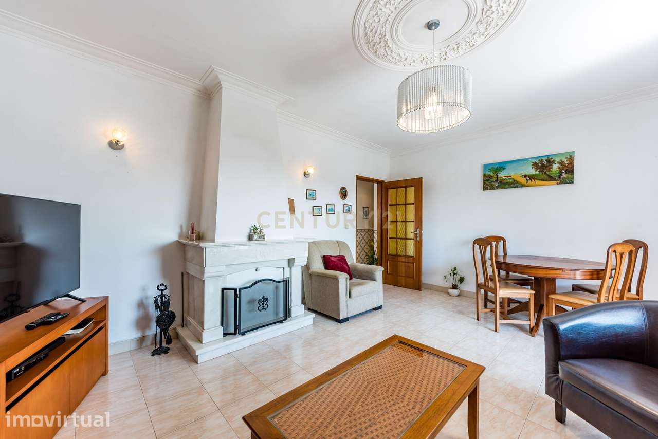Apartamento T2 a 10min das praias da Linha - Grande imagem: 2/34