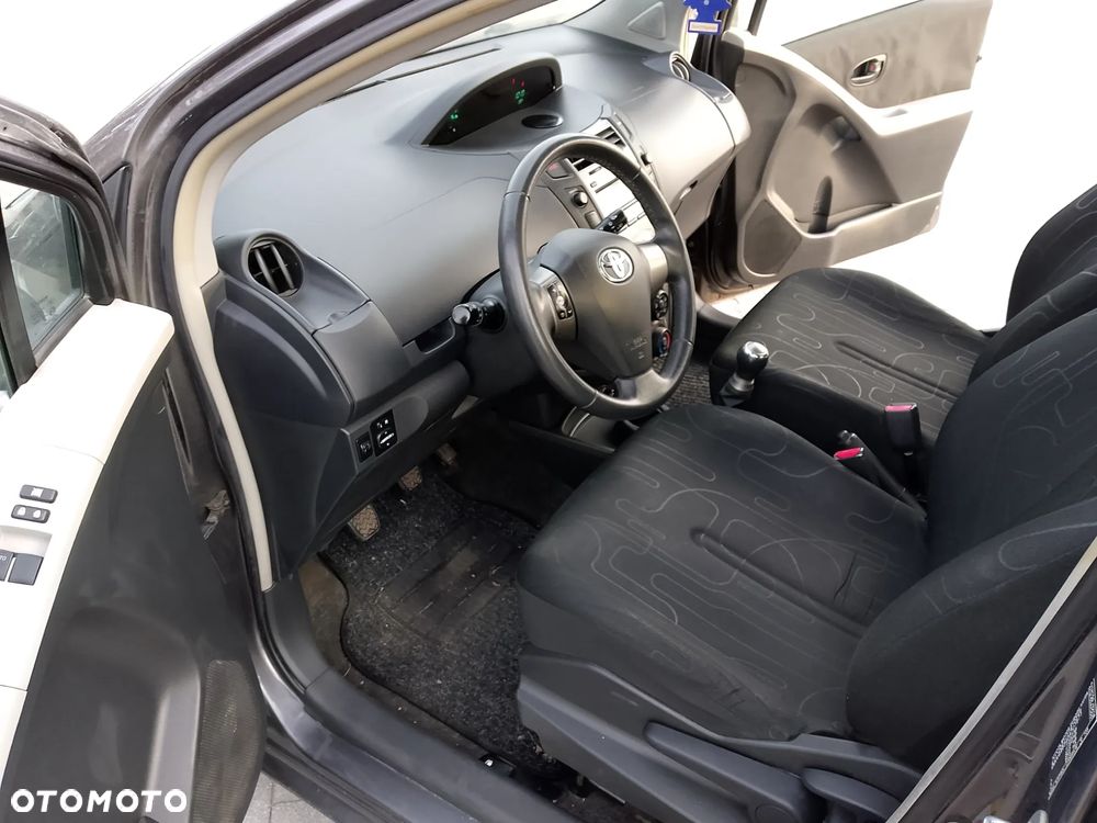 Toyota Yaris 1.0 VVT-i Comfort - 5