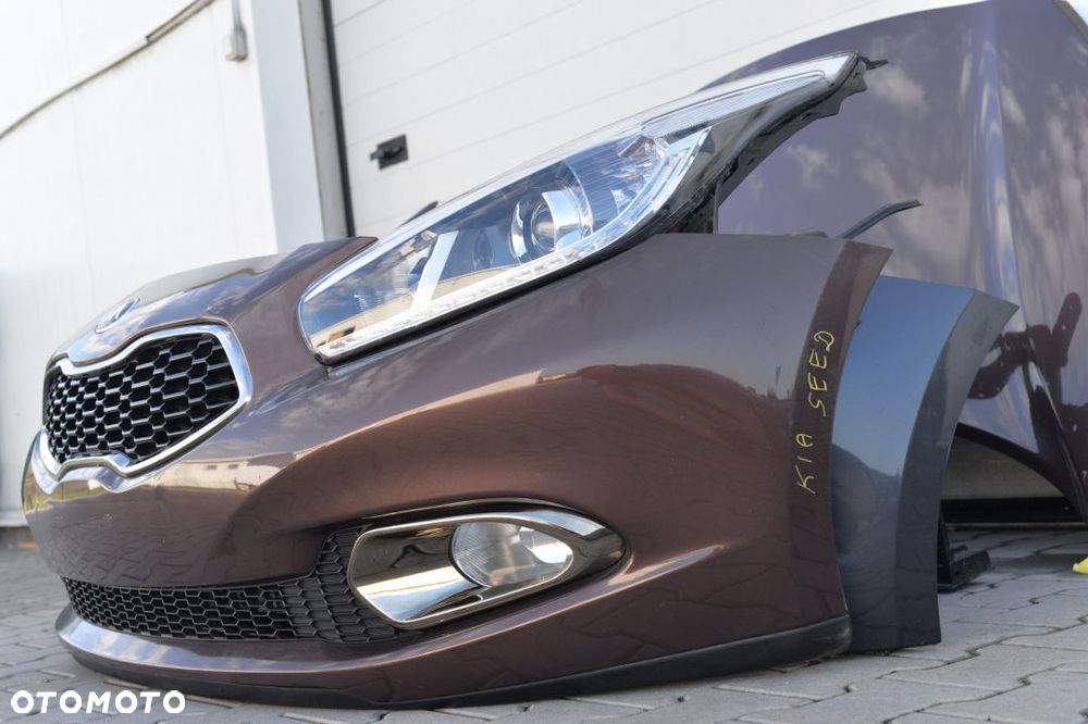 MASKA ZDERZAK BŁOTNIK PAS REFLEKTOR KIA CEED 2012- - 12