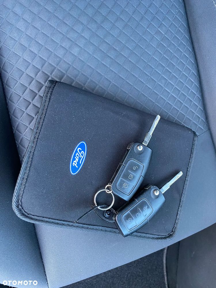 Ford Fiesta 1.25 Titanium EU6 - 17