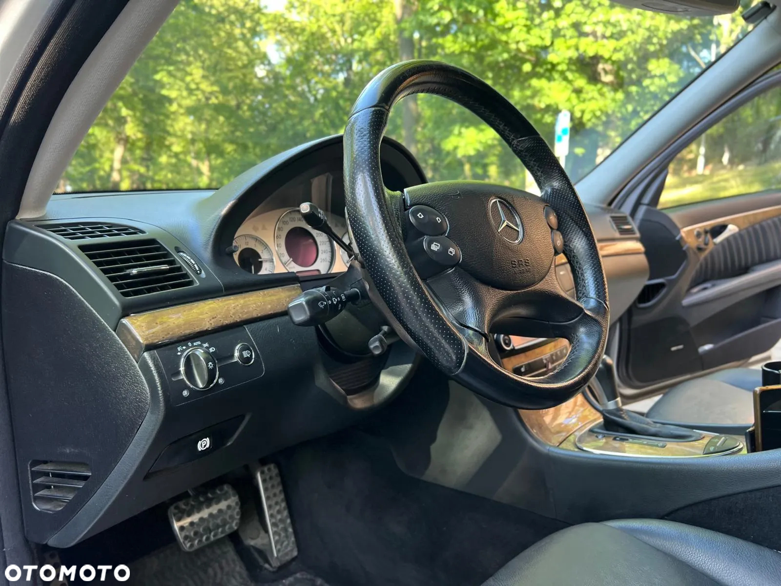 Mercedes-Benz Klasa E 500 T 7G-TRONIC Avantgarde - 18