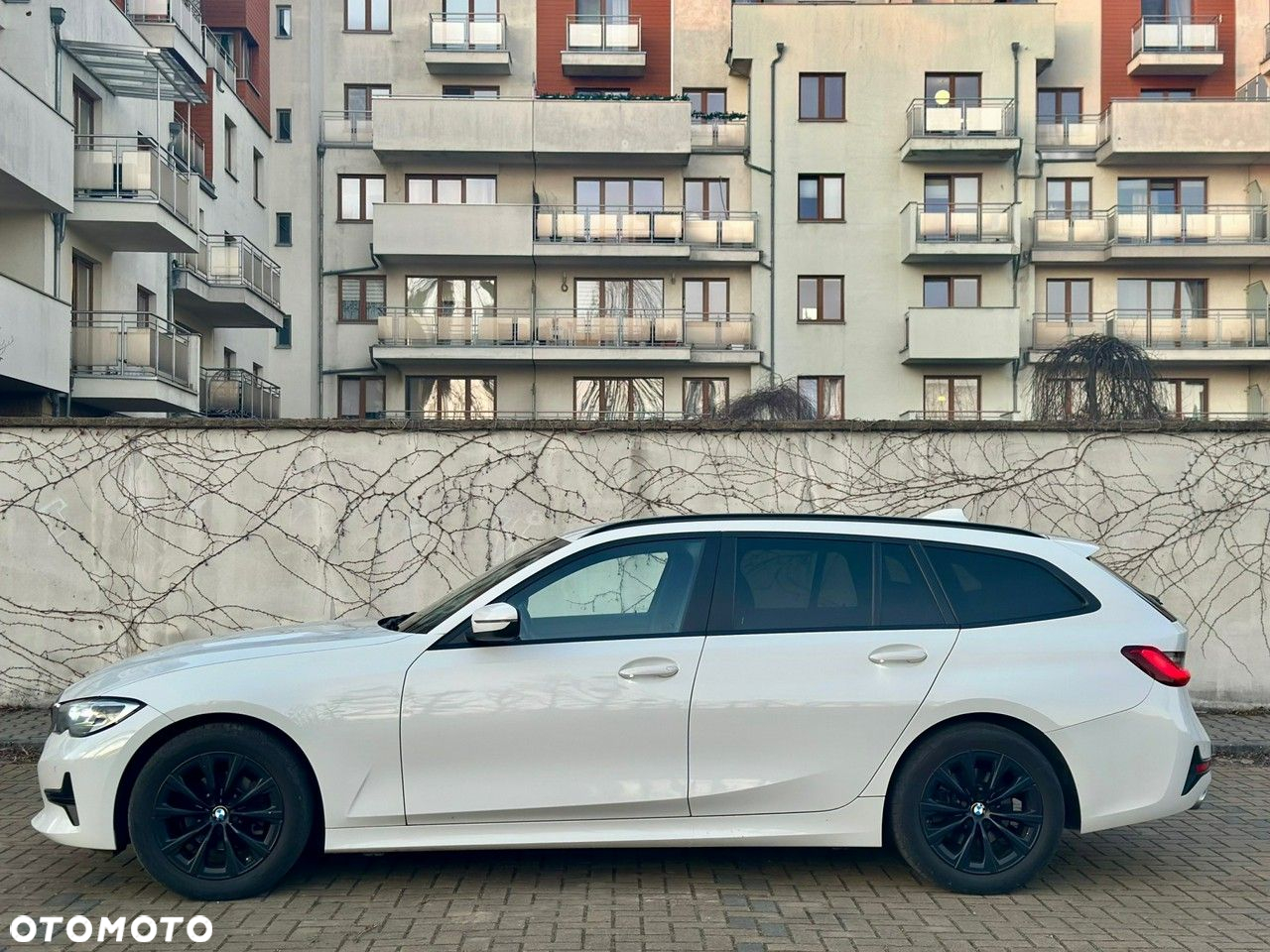 BMW Seria 3 318d Sport Line - 12