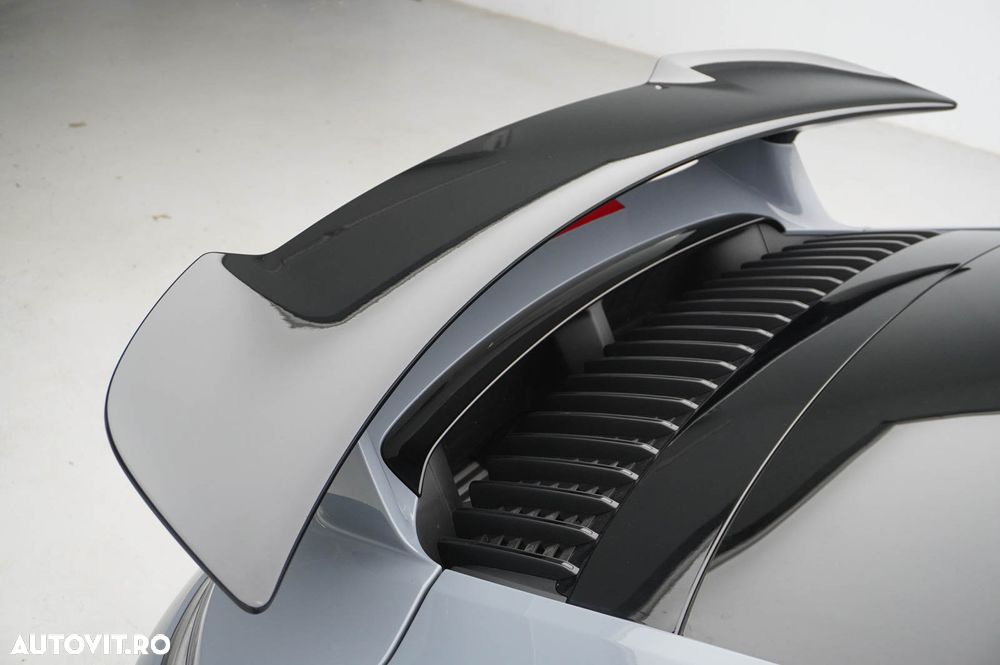 Porsche 911 Carrera 4 PDK - 10