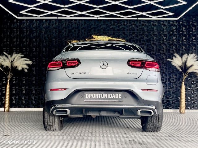 Mercedes-Benz GLC 300 de Coupe 4Matic 9G-TRONIC AMG Line Plus - 31