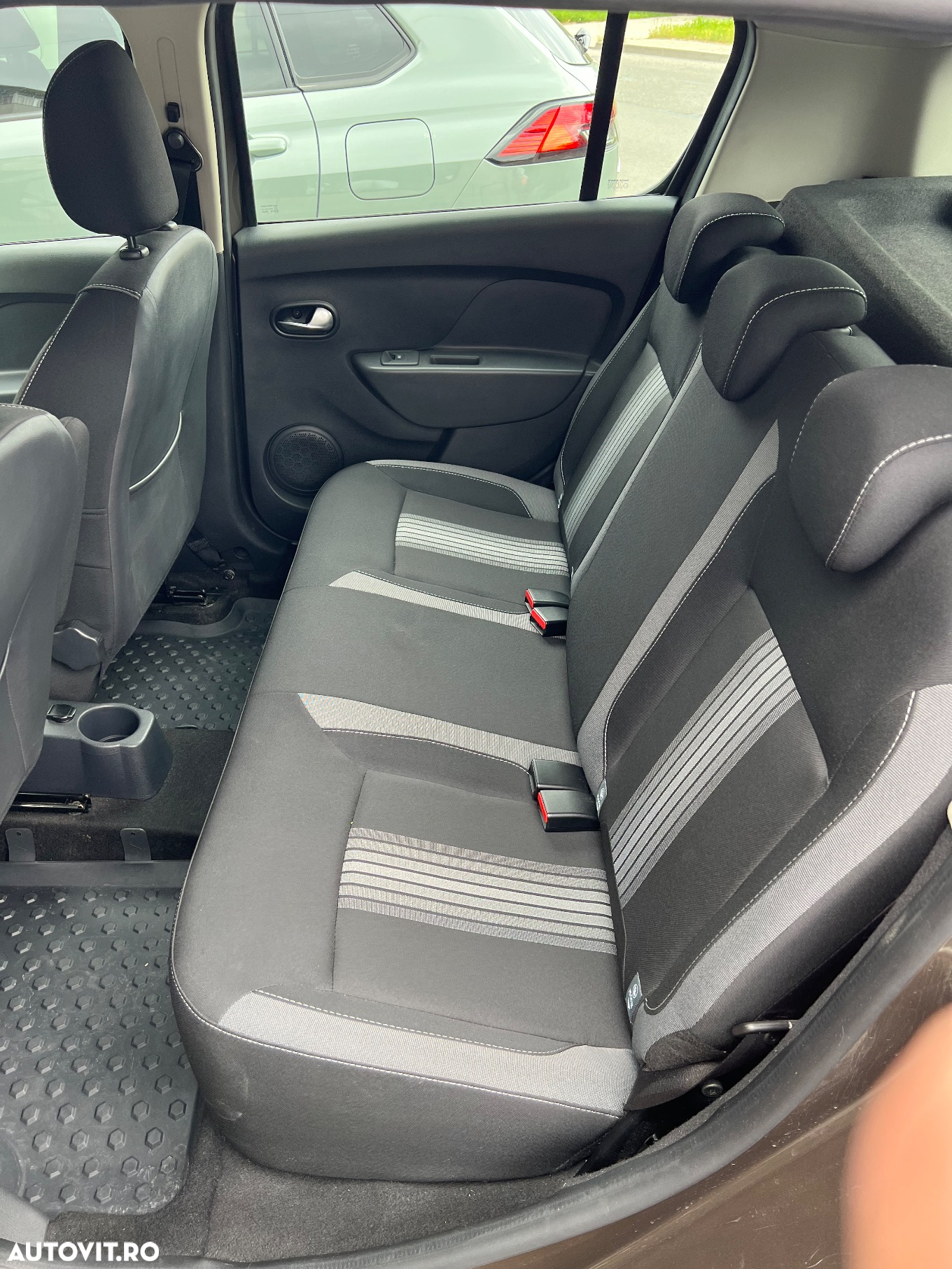 Dacia Sandero 1.5 DCI Prestige - 4