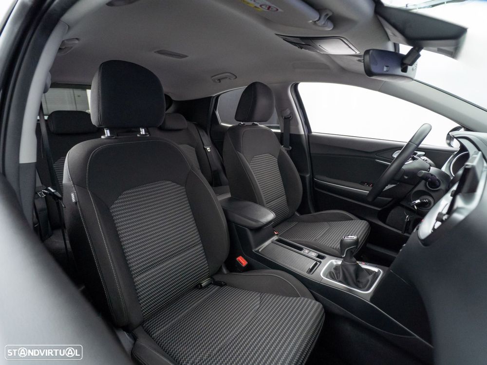Kia XCeed 1.0 T-GDI Drive - 34