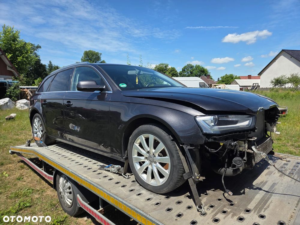 Audi A4 Avant 2.0 TDI DPF multitronic S line Sportpaket - 2