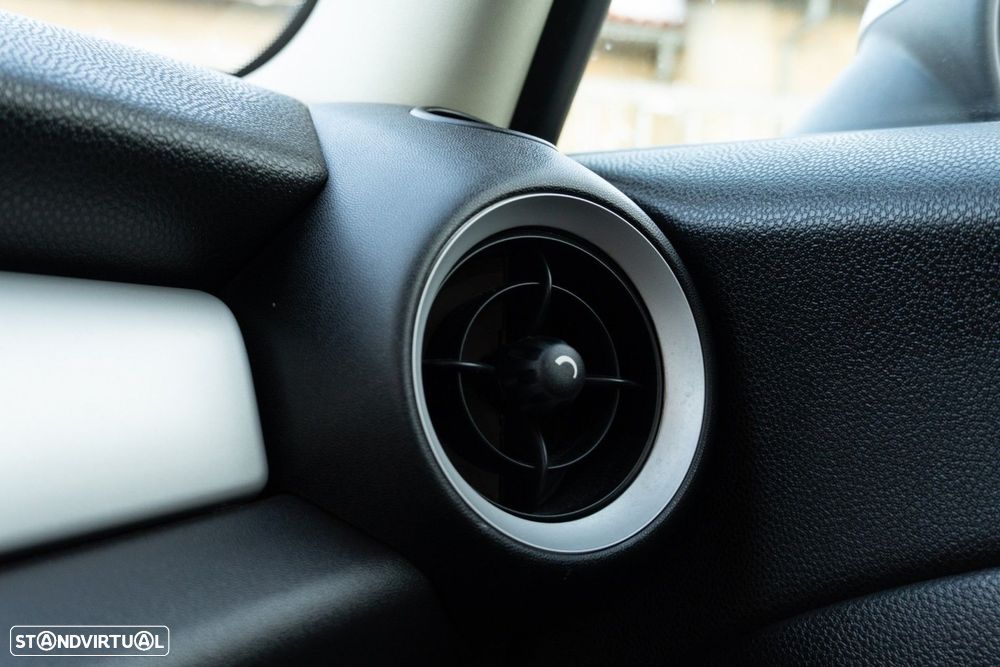 MINI 3 Portas One 1.6 - 40