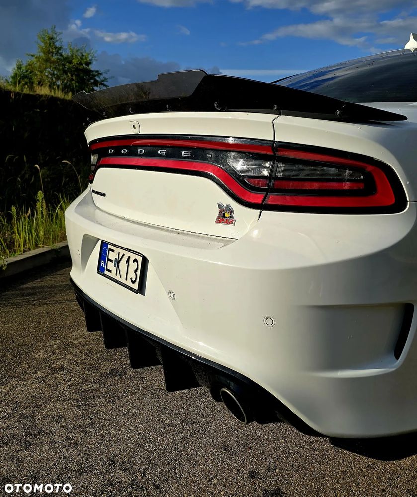 Dodge Charger 6.4 Scat Pack - 6