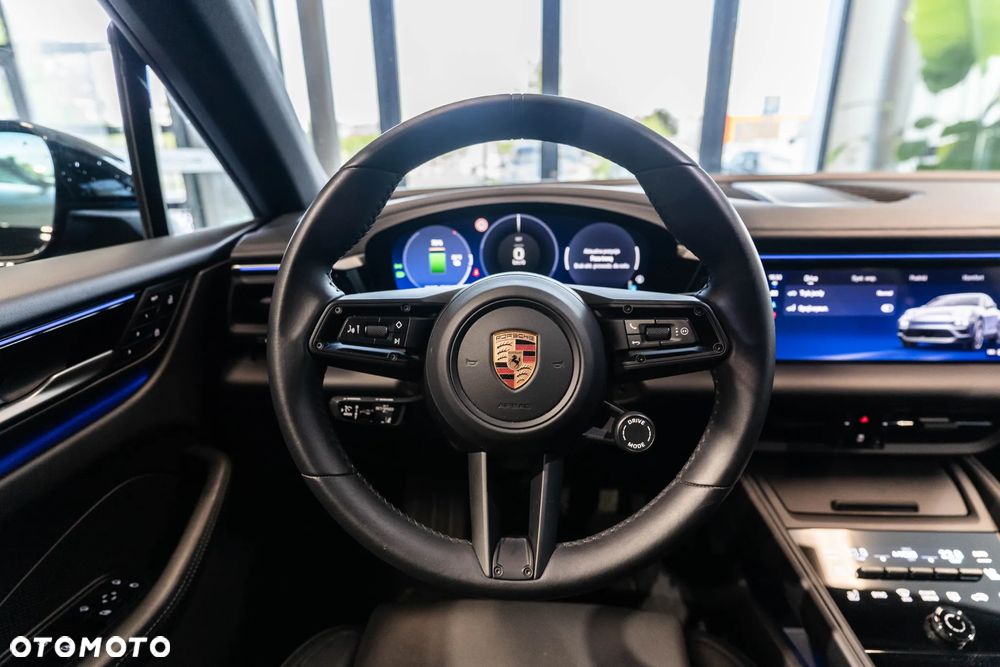 Porsche Macan - 15